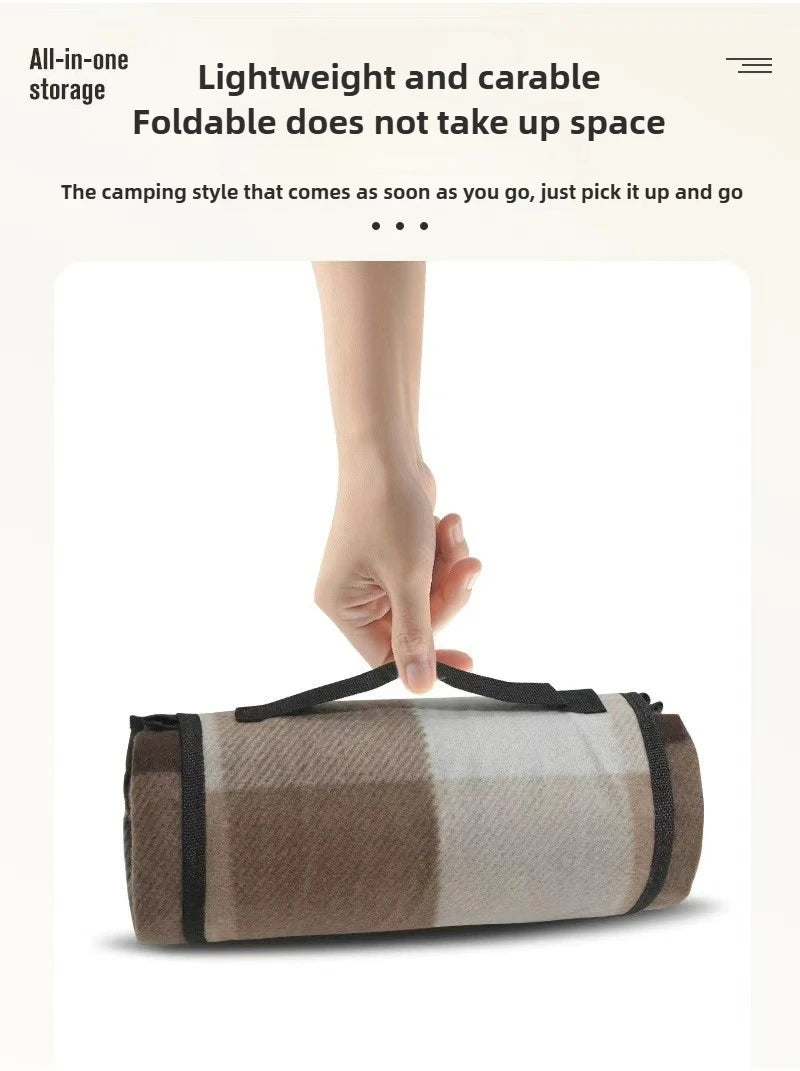 Outdoor Single-sided Velvet Folding Picnic Mat with Waterproof Soft Thickened Grid Camping Mat on The Bottom 130cm 150cm