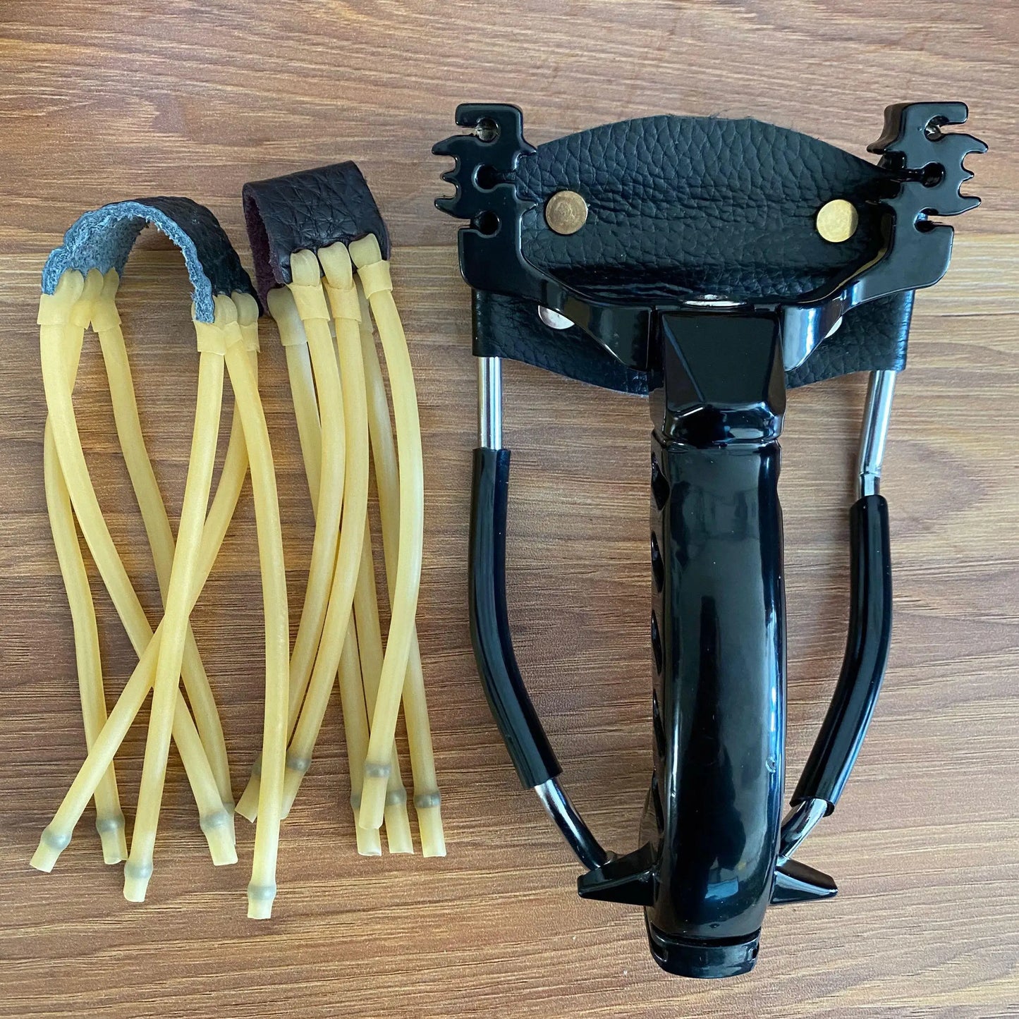 Alloy Hunting Fishing Slingshot Set High Precision Outdoor Shooting Catapult with Fishing Rubber Band Game Sling Shot with Darts