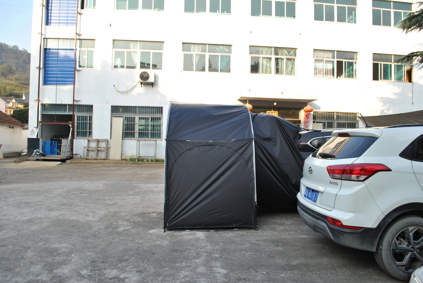 SUV Car Tent for Camping, SUV Tailgate Shade Awning Tent, Outdoor car Tent with Three Door Design, Vehicle Camping Tents