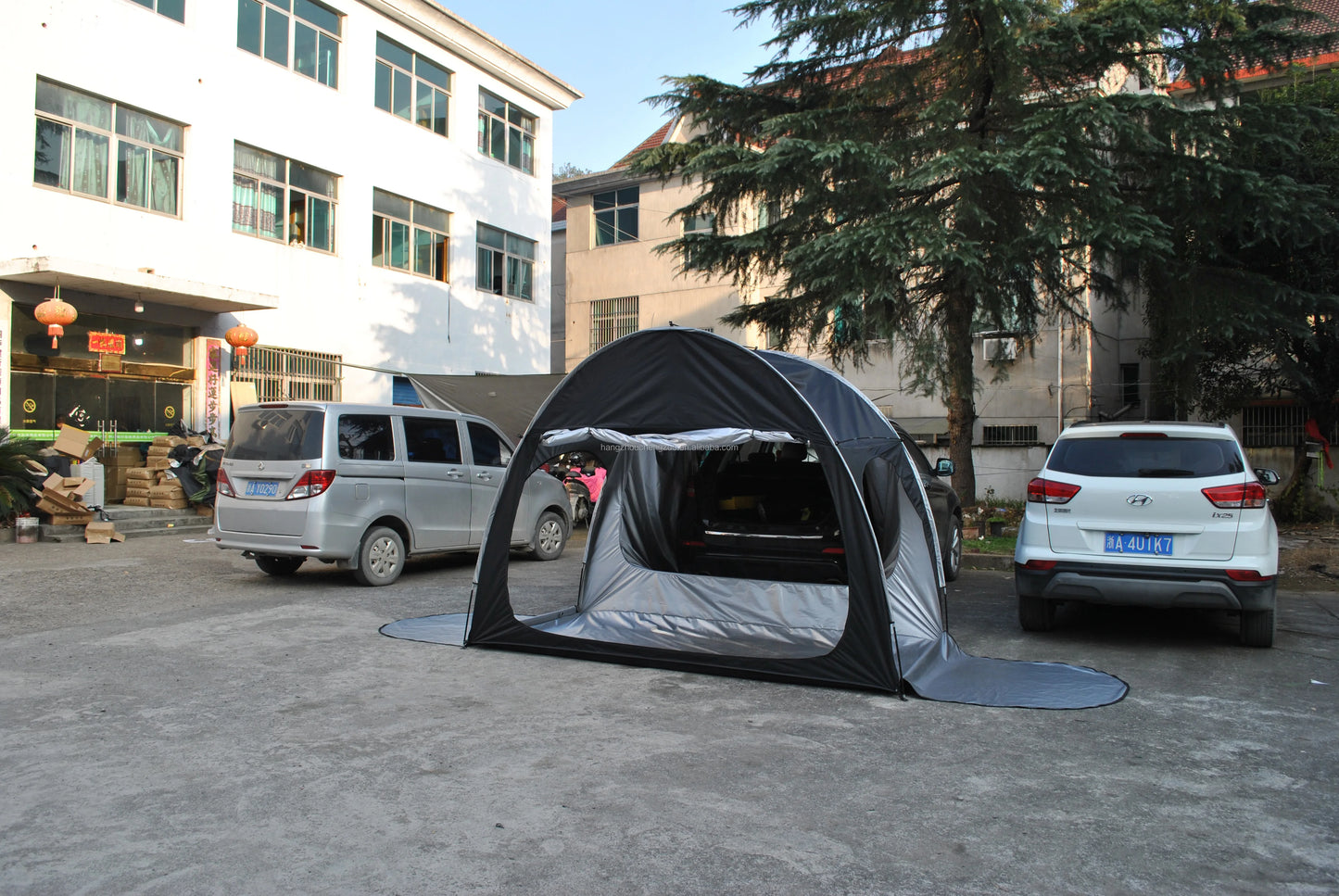 SUV Camping Tents Car Tent with Porch Vestibule Awning Shelter, 4 Person SUV Tent for Car Camping Universal Fits All SUVs Vans