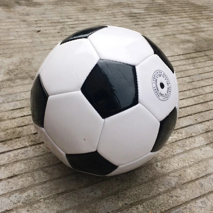 1pcs Classic black white child Size 4 Outdoor Butyl inner Football Ball kid Size PU Soccer Ball Training ball