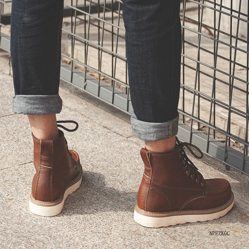 Handmade Men Boots Vintage Casual Autumn Winter Cow Leather Shoes British Ankle Boots Wings Motorcycle Boots Zapatos Hombre