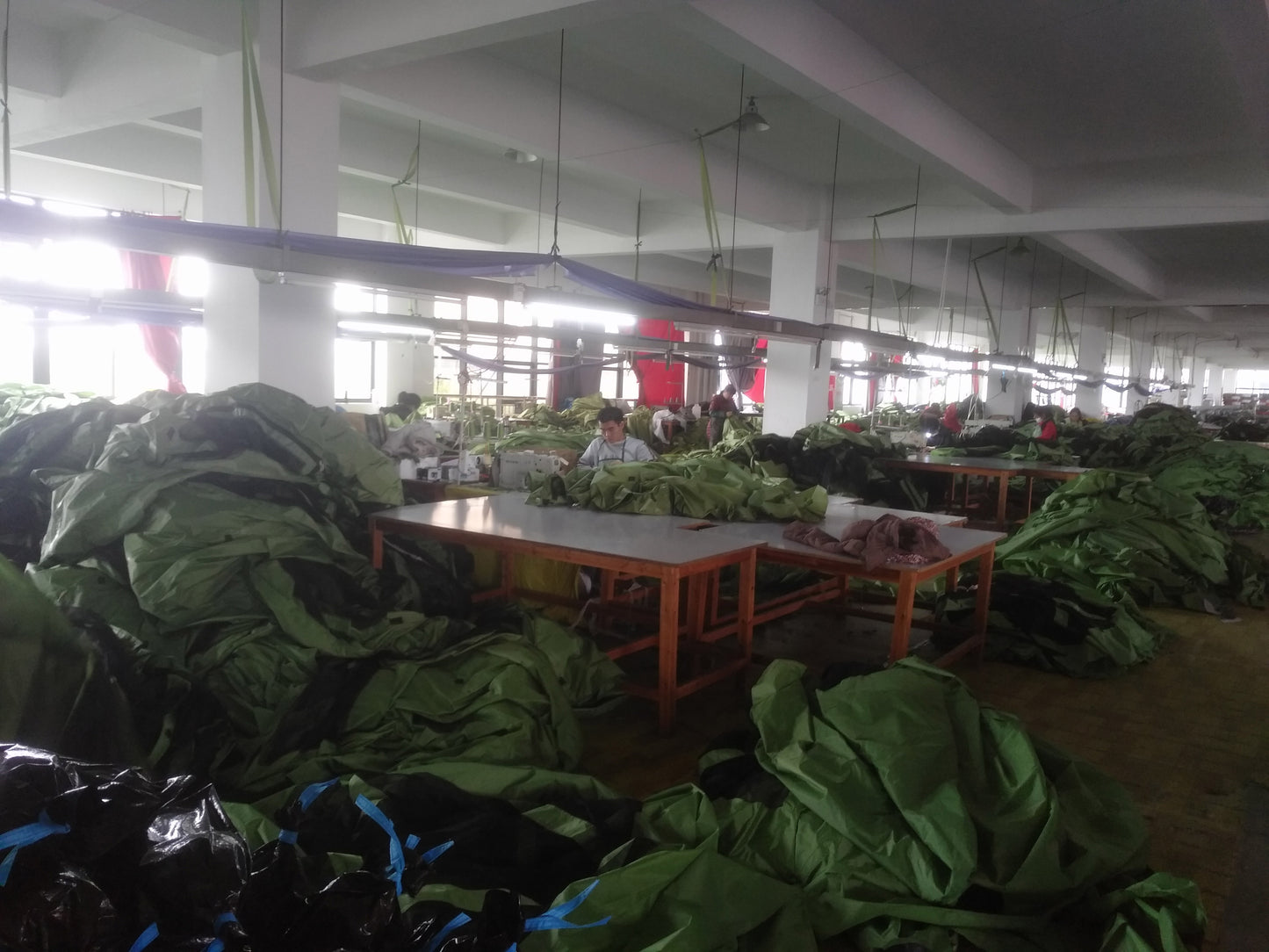 Newest SUV Car Tent, Tailgate Shade Awning Tent for Camping, Vehicle SUV Tent Car tent can be used without car,Car Tailgate Tent