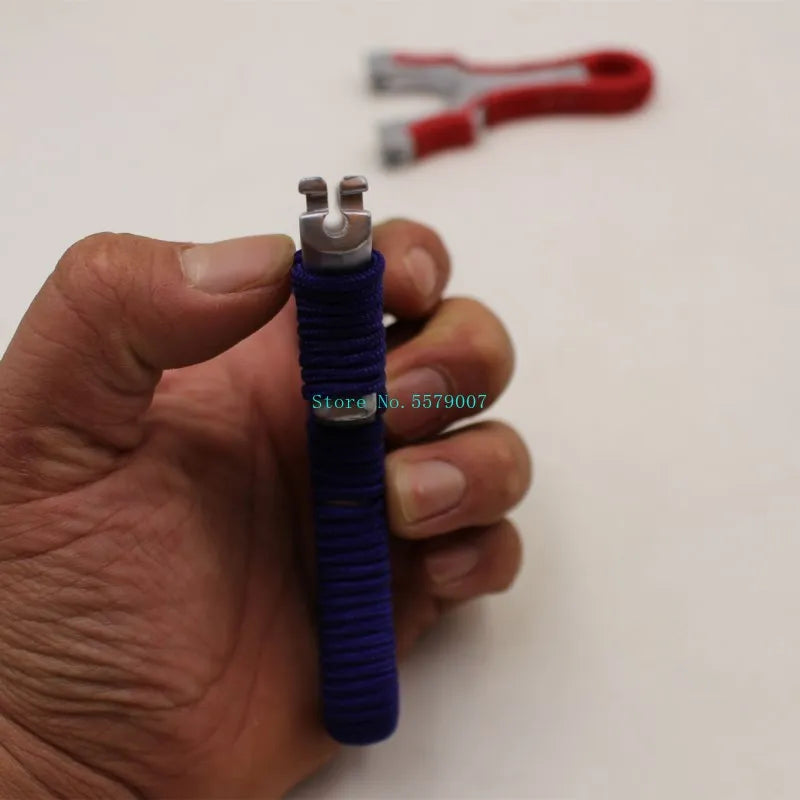 Alloy Catapult Thickened Wrist Strap Slingshot Outdoor Professional Sports Hunting Slingshot Professional Catapult Slingshots