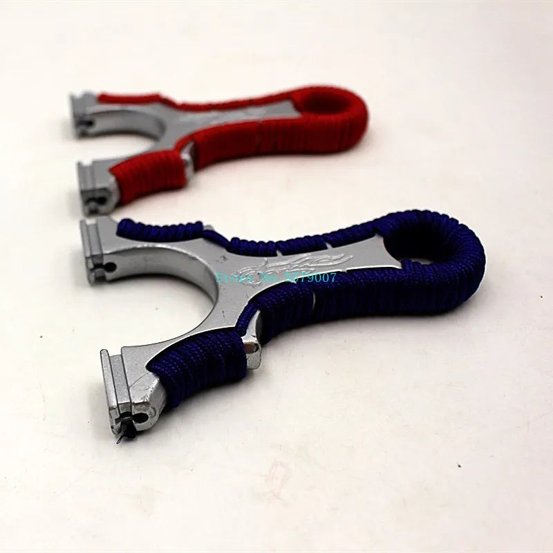 Alloy Catapult Thickened Wrist Strap Slingshot Outdoor Professional Sports Hunting Slingshot Professional Catapult Slingshots
