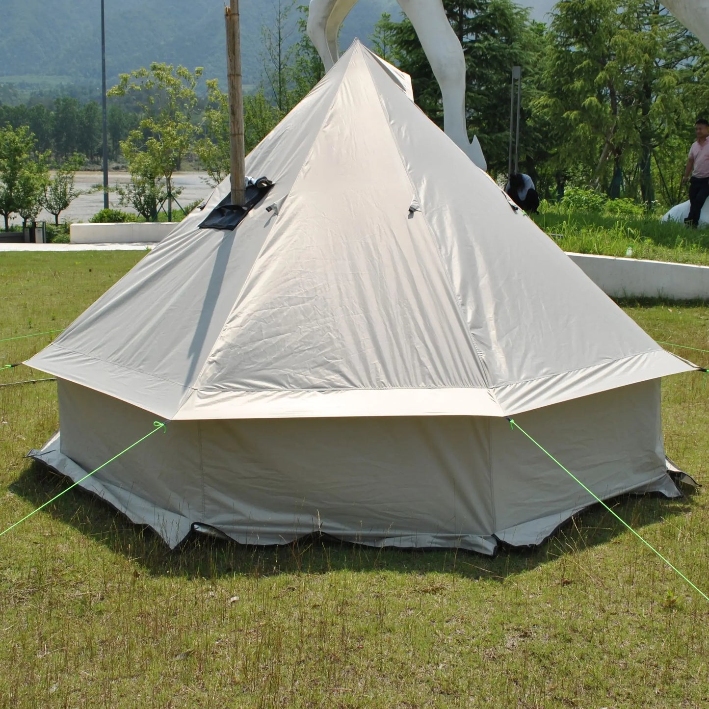 Round  Mongolian Tent for 6-8 Person,Waterproof Traditional Ethnic Design for Glamping, Outdoor Events & Family Camping