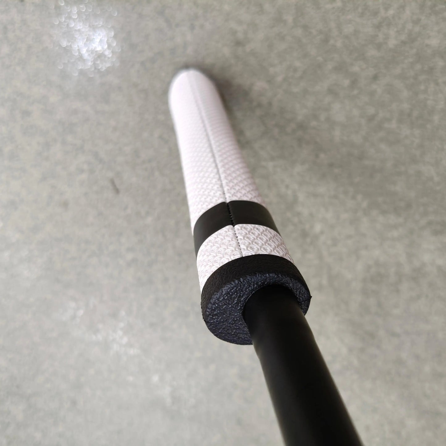 Golf club push rod grip Press Pistol 2 °, black or white