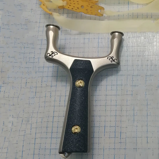 New Stainless Steel Hunt Slingshot Outdoor Shoot Powerful Catapult Anti-skid Handle Bow Head Is Hollow Pattern with Rubber Band