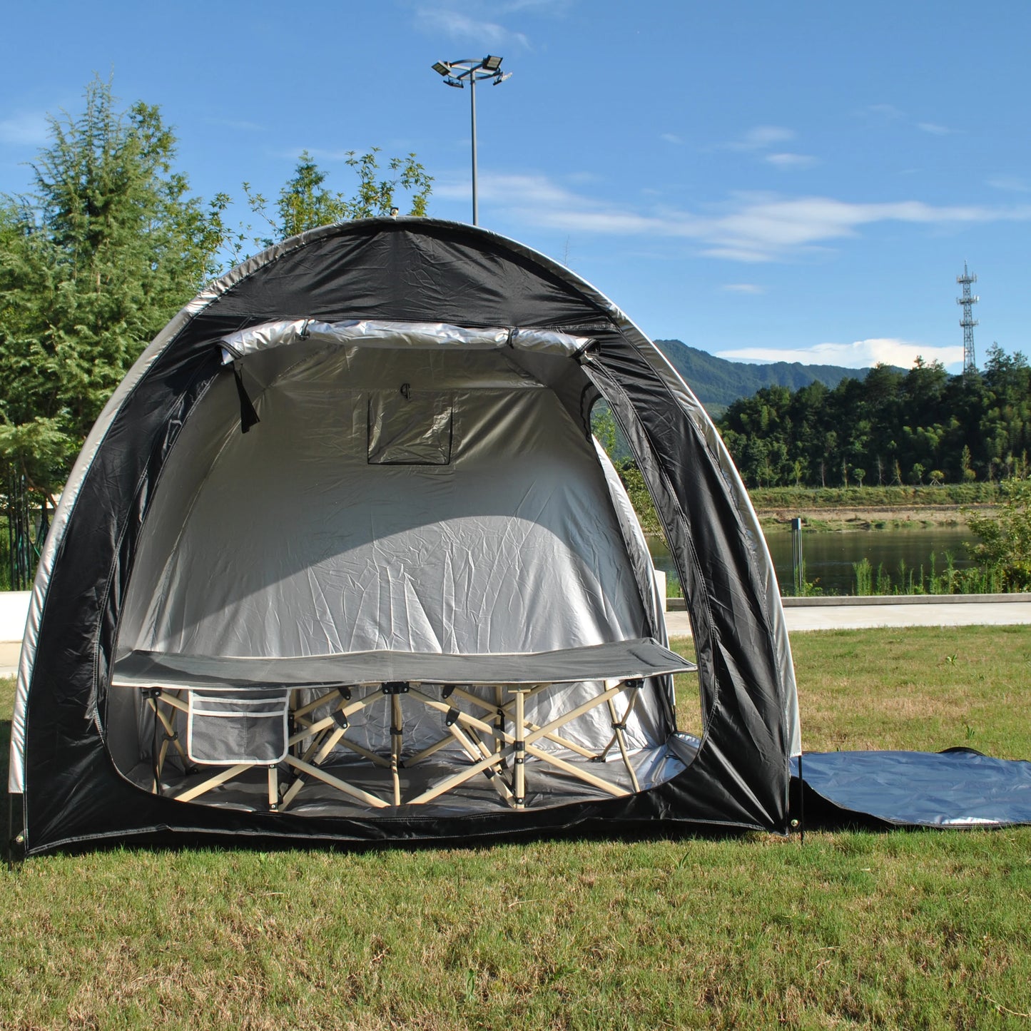 CZX-827 Advanced Bike Tent Bike Storage Shed tent,4 bikes storage tent,4 bikes tent,2 doors bigger cot bed tent,motorcycle tent