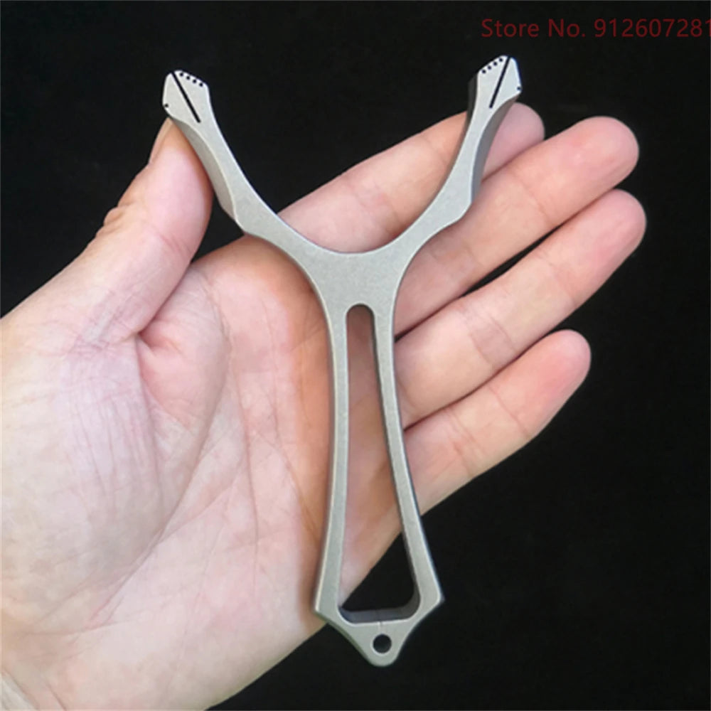 High-quality Outdoors Titanium Alloy Hunting Slingshot with Flat Rubber Band Shooting Tactical Game Equipment Catapult Toys Bow