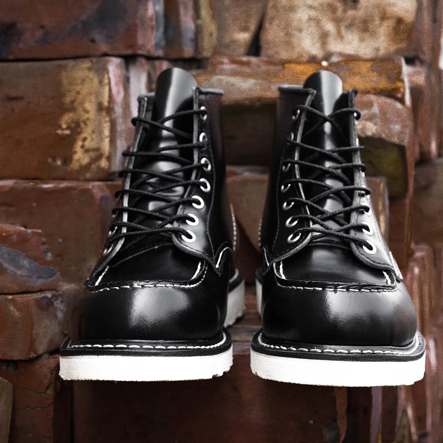 Durable Goodyear-Welted Stitchdown Rugged Style Work Boots Heritage Genuine Leather Moctoeboots Red For Men 1907 Shoes