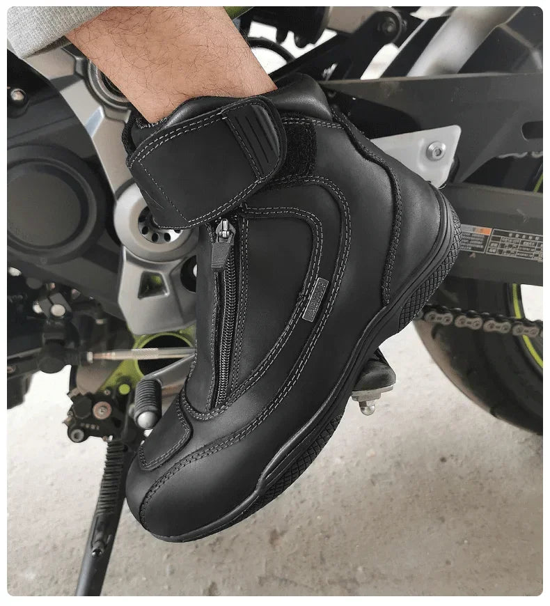Motorcycle Riding Boots Men's Anti-slip Wear-resistant Locomotive Cycling Shoes Comfort Waterproof Anti-drop Four Seasons