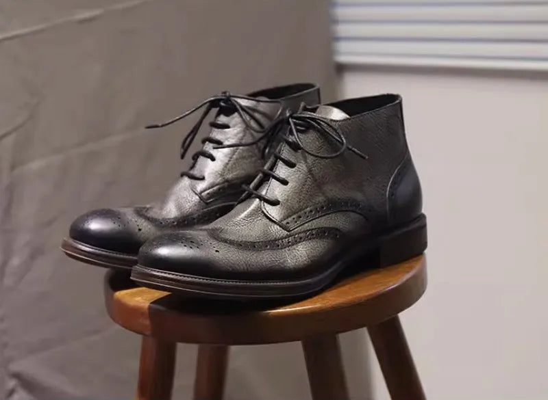 Casual Handmade Vintage Cowhide Genuine Leather Short Boots Men Carving Design High Top Cargo Shoes Men Lace Up Motorcycle Boots