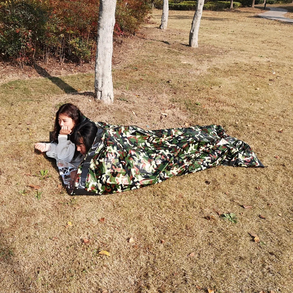 PE Emergency Sleeping Bag Camouflage Waterproof Survival Sleeping Bag 120x200cm 2 Person Outdoor Camping Bed with Storage Bag