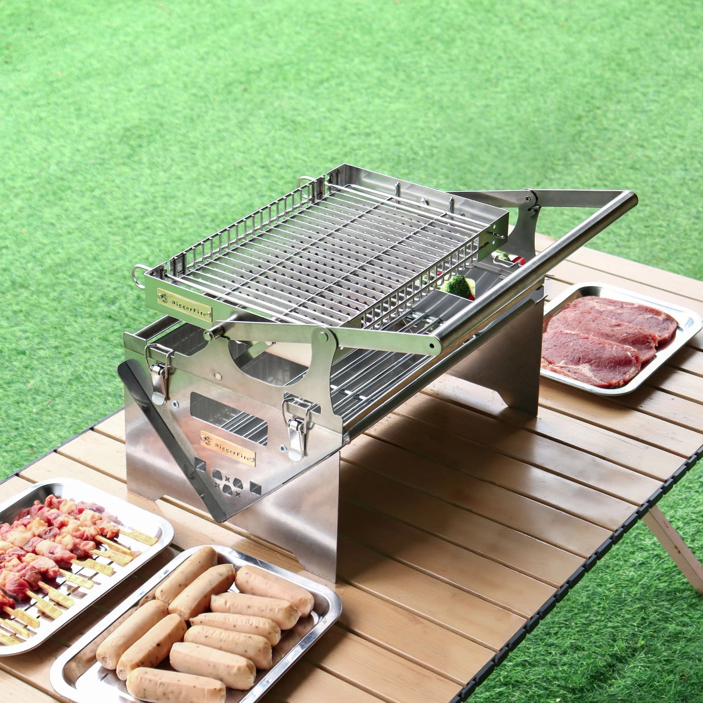360° Rotating Charcoal BBQ Grills Stainless Steel Flipping Barbecue Grill Portable Folding Grill for Outdoor Camping Picnic
