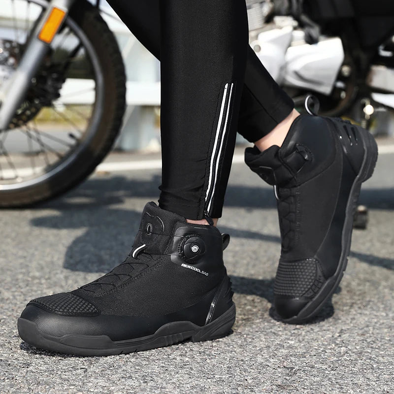 Men's Motorcycle Shoes New Waterproof Breathable Motorbike Shoes Men Motorcycle Short Boots Motos Bike Riding Shoes QK02