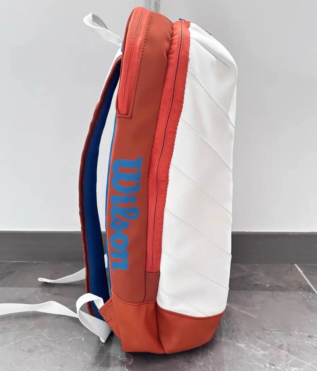 2024 Wilson Tennis Racket Backpack French Open Super Tour Tennis Racket bag Soft Leather 2PK Streamlined Tennis Bag Thermoguard