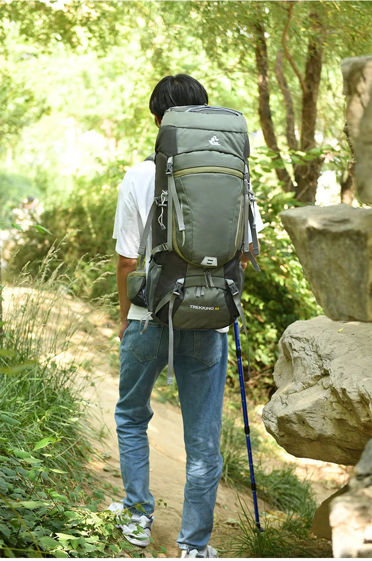 60L Large Hiking Mountaineering Backpack Climbing Hiking Backpack Camping Backpack Sport Outdoor Rucksack Bag For MEN