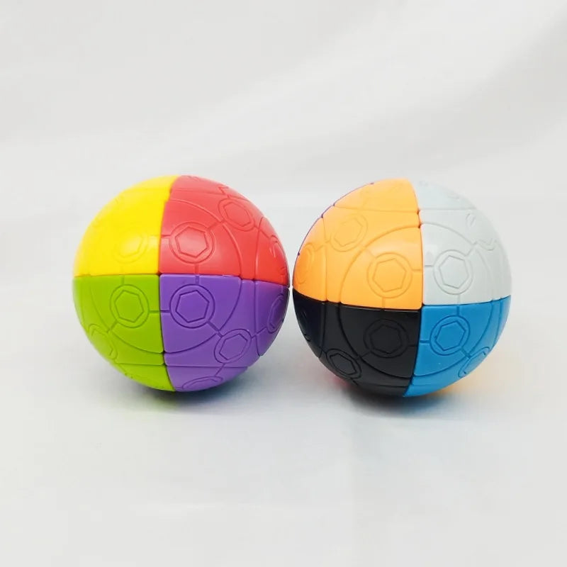[Wisdom]2X2 Football Cube 8-color 75mm Spanish Spherical Cube 2X2 Spherical Cube Personal Hobby Collection Edition Fidget Toys