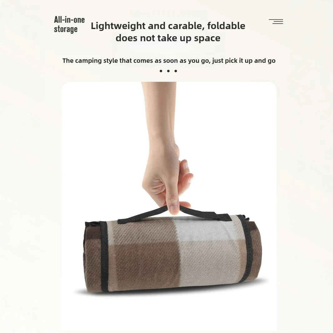 Outdoor Single-sided Velvet Folding Picnic Mat with Waterproof Soft Thickened Grid Camping Mat on The Bottom 130cm 150cm