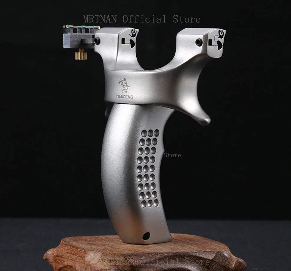 Powerful Metal Slingshot Precise Aiming Catapult Outdoor Hunting Shooting Slingshot Rubber Band Outdoor tool