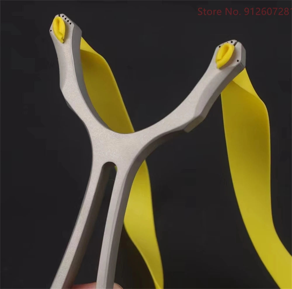 High-quality Outdoors Titanium Alloy Hunting Slingshot with Flat Rubber Band Shooting Tactical Game Equipment Catapult Toys Bow