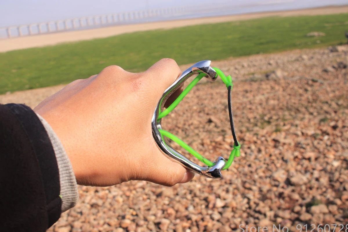 Hunting Slingshot High-precision Outdoor Shooting Competitive Catapult Tactical game toys Stainless steel Bow Send Rubber band