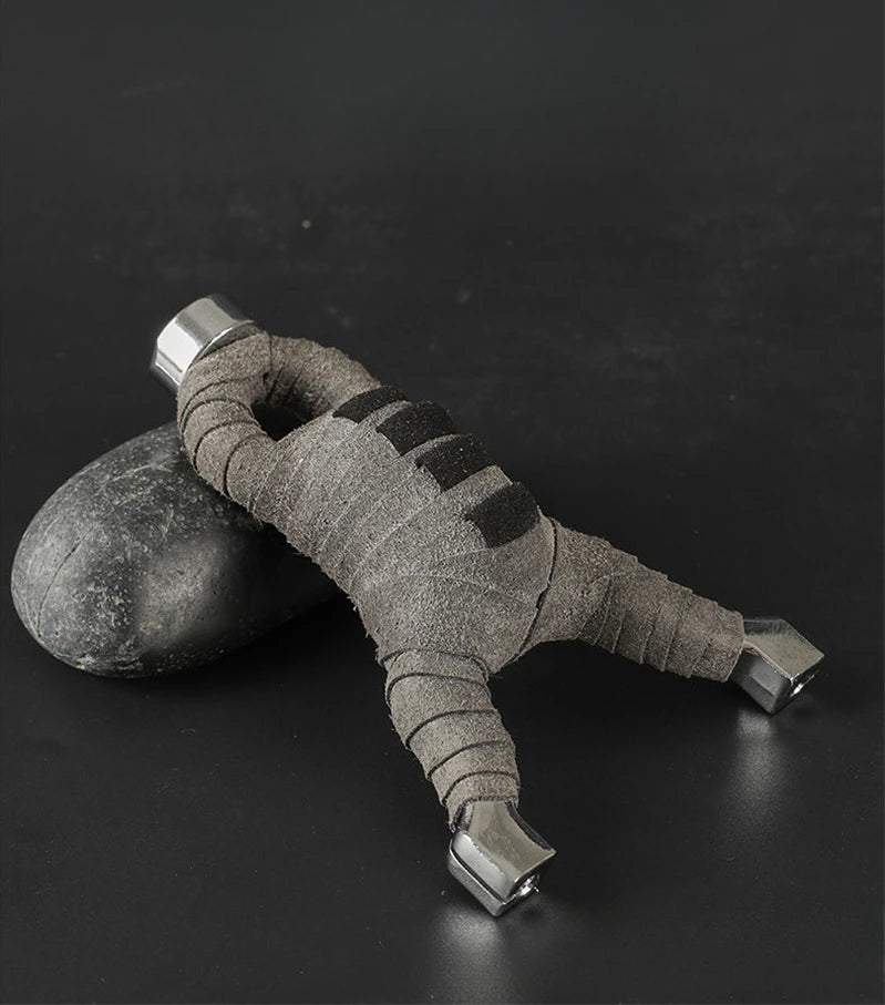 Powerful Alloy Slingshot Anti-song Design Catapult with Strong Magnetic Professional Outdoor Hunting Shooting Tool Composite Bow