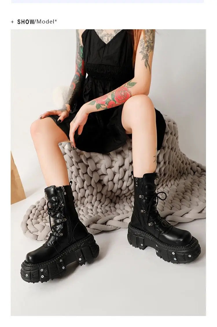 Women's 2025 New Niche Internet Celebrity Muffin Platform Locomotive Punk Goth Lace-up Medium Boots