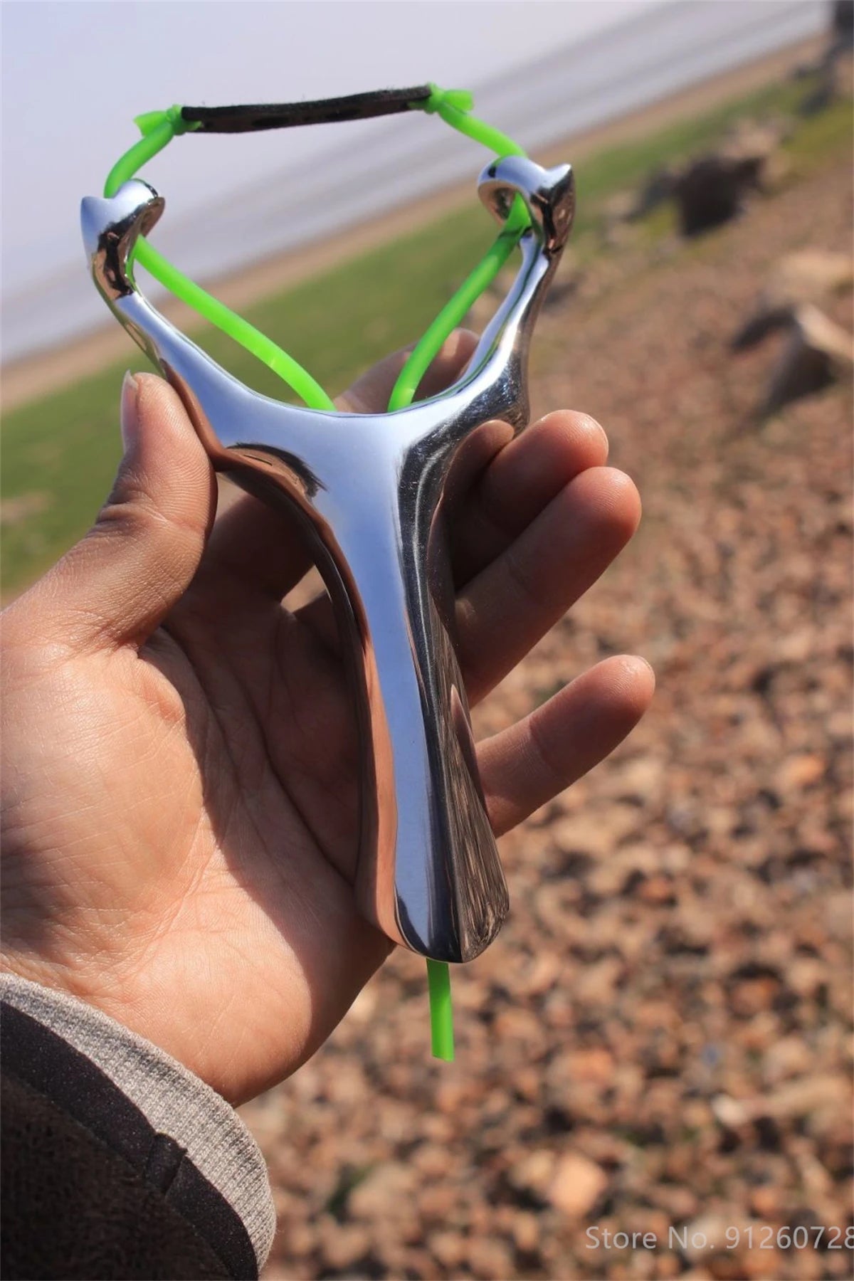 Hunting Slingshot High-precision Outdoor Shooting Competitive Catapult Tactical game toys Stainless steel Bow Send Rubber band