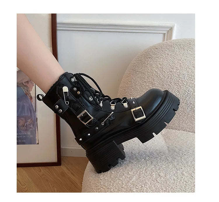 Women's Motorcycle Short Boots Rivet Chain Design Gothic Shoes Street Fashion Lady Rock Boots Metal Decor Punk Style Women Shoes