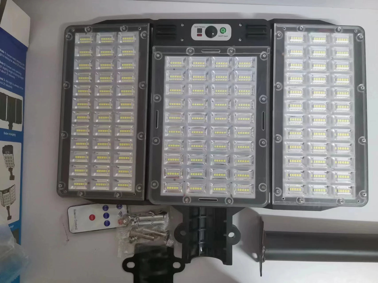 Powerful Outdoor Solar Lights Motion Sensor Waterproof Wall Lamp 800 LED Sunlight Lighting Garden with Gardening Street Light