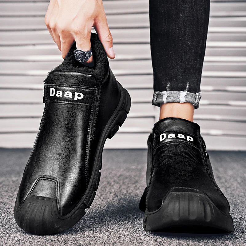 2025 High Top Men's Winter Shoes Comfortable Black Fluff Boots Men Warm Plush Leather Casual Sneakers Men Work Motorcycle Boots