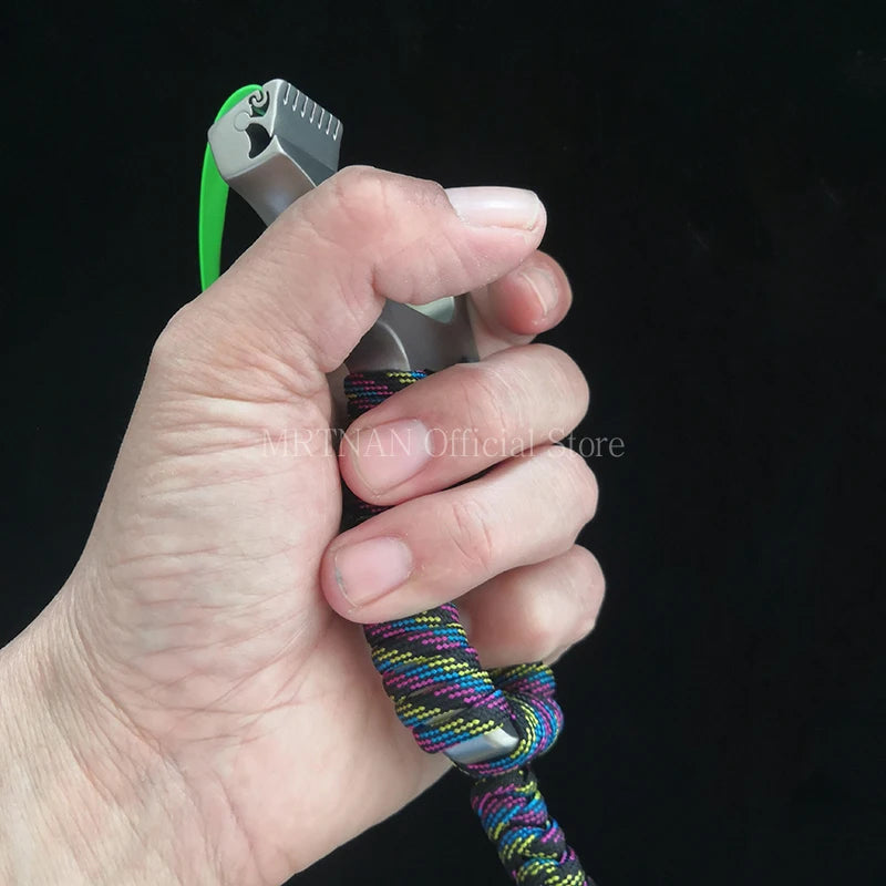 High-quality Titanium Alloy Slingshot with Rubber Band Professional Outdoor Sports Hunting Shooting Catapult Accessories