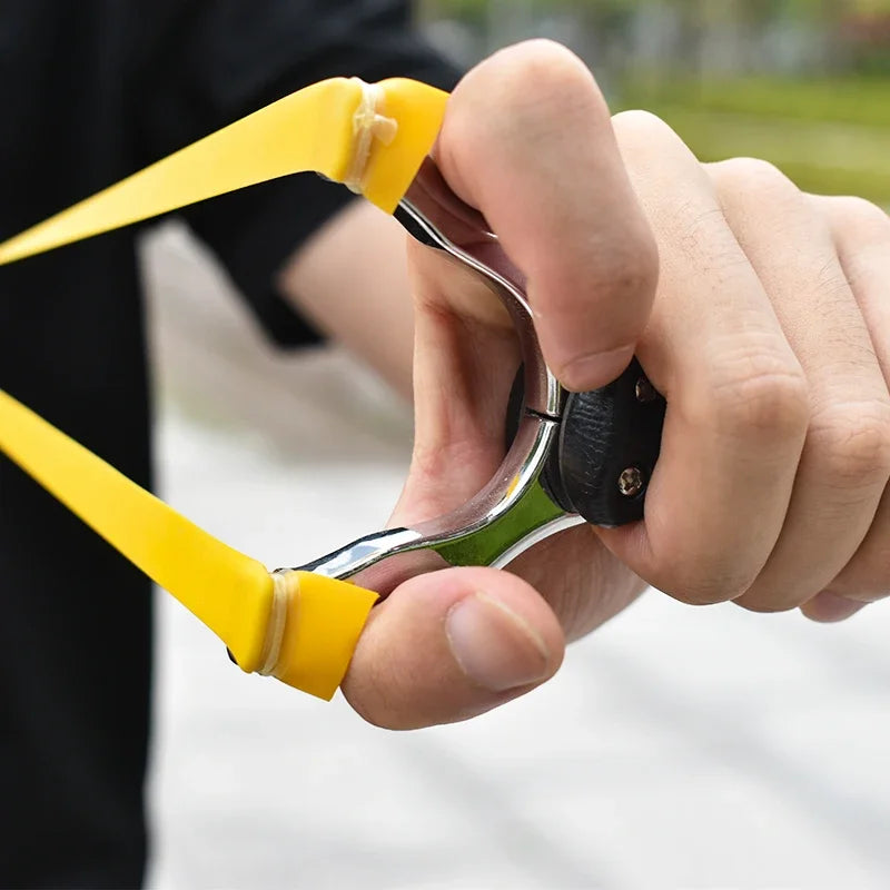 Foldable Storage Alloy Slingshot Professional Slingshot Hunting Sling Portable Camouflage Pendant Metal Catapult