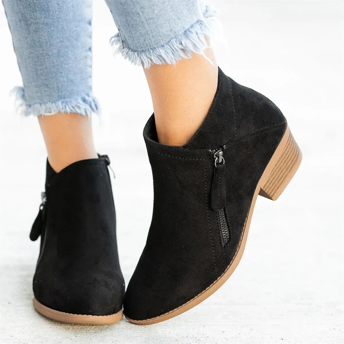 Women's Ankle Boots Autumn New Round Toe Side Zipper Women's Boots Platform Heel Large Size Fashionable Women's Leather Boots