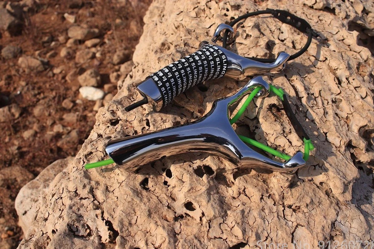 Hunting Slingshot High-precision Outdoor Shooting Competitive Catapult Tactical game toys Stainless steel Bow Send Rubber band