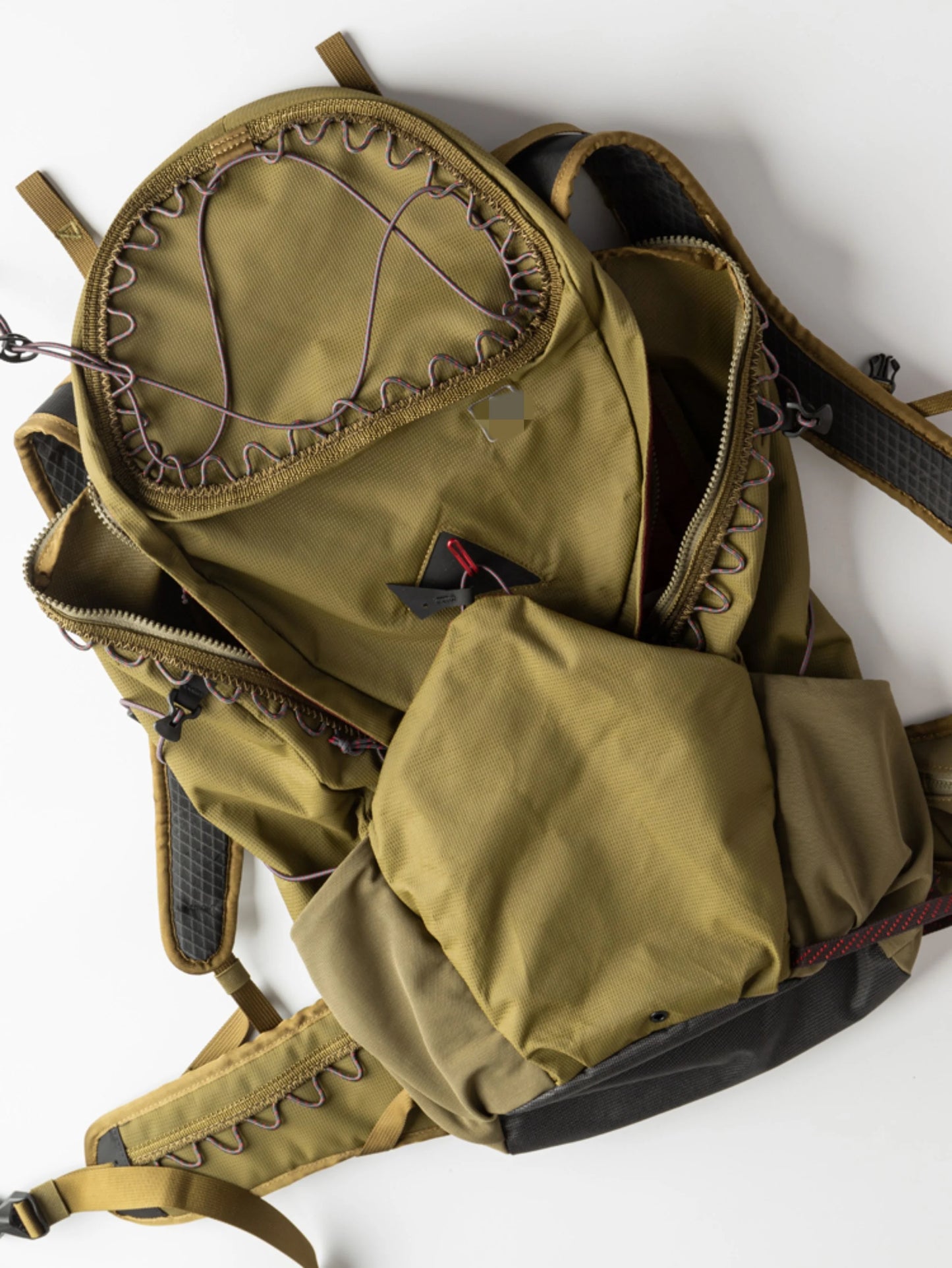 26L hiking backpack, outdoor commuting travel laptop backpack