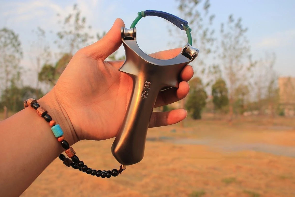 New Powerful Pulley Slingshot Outdoor Precise Fish Shooting Slingshot 7075 Aviation Aluminum Catapult Special For Fishing Darts