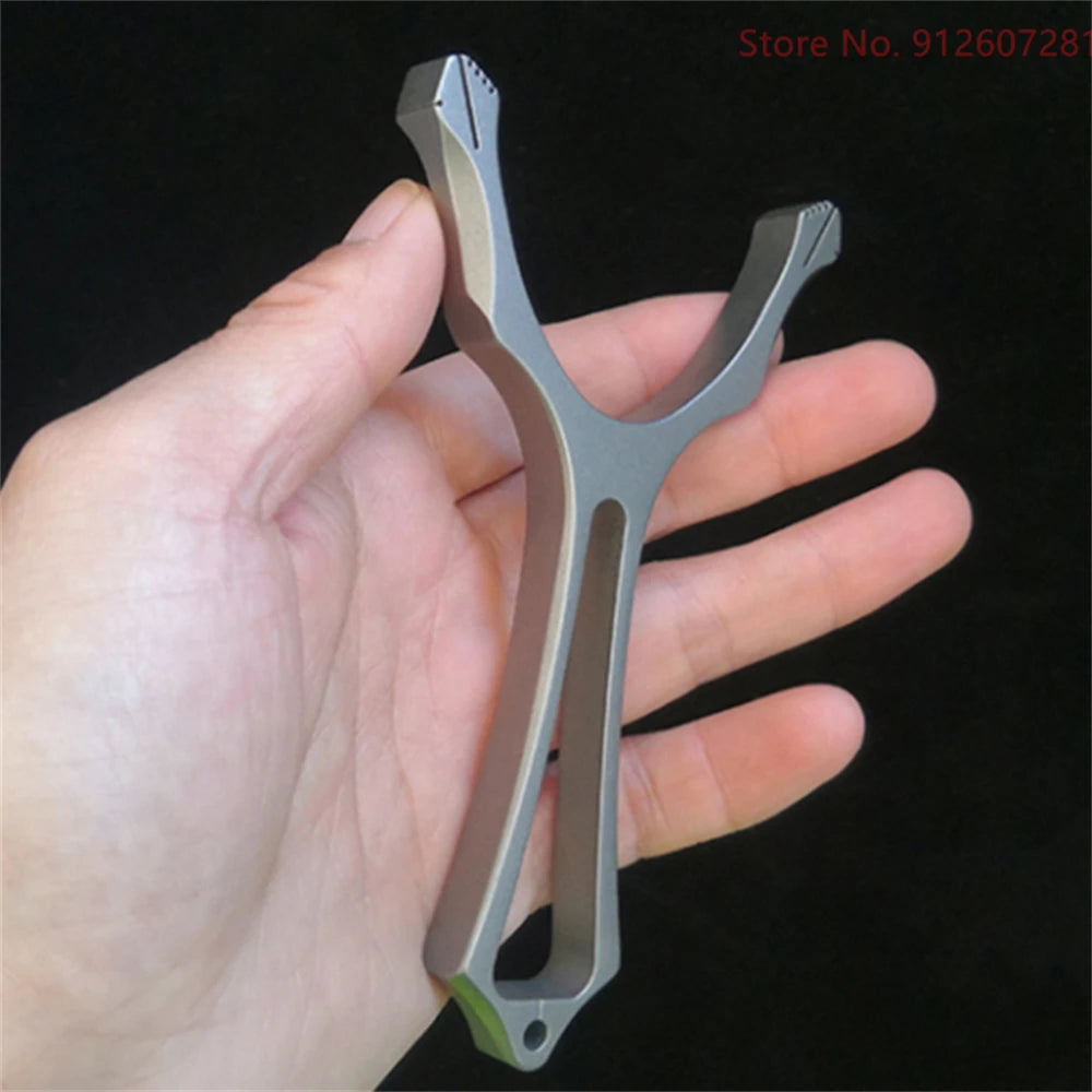 High-quality Outdoors Titanium Alloy Hunting Slingshot with Flat Rubber Band Shooting Tactical Game Equipment Catapult Toys Bow