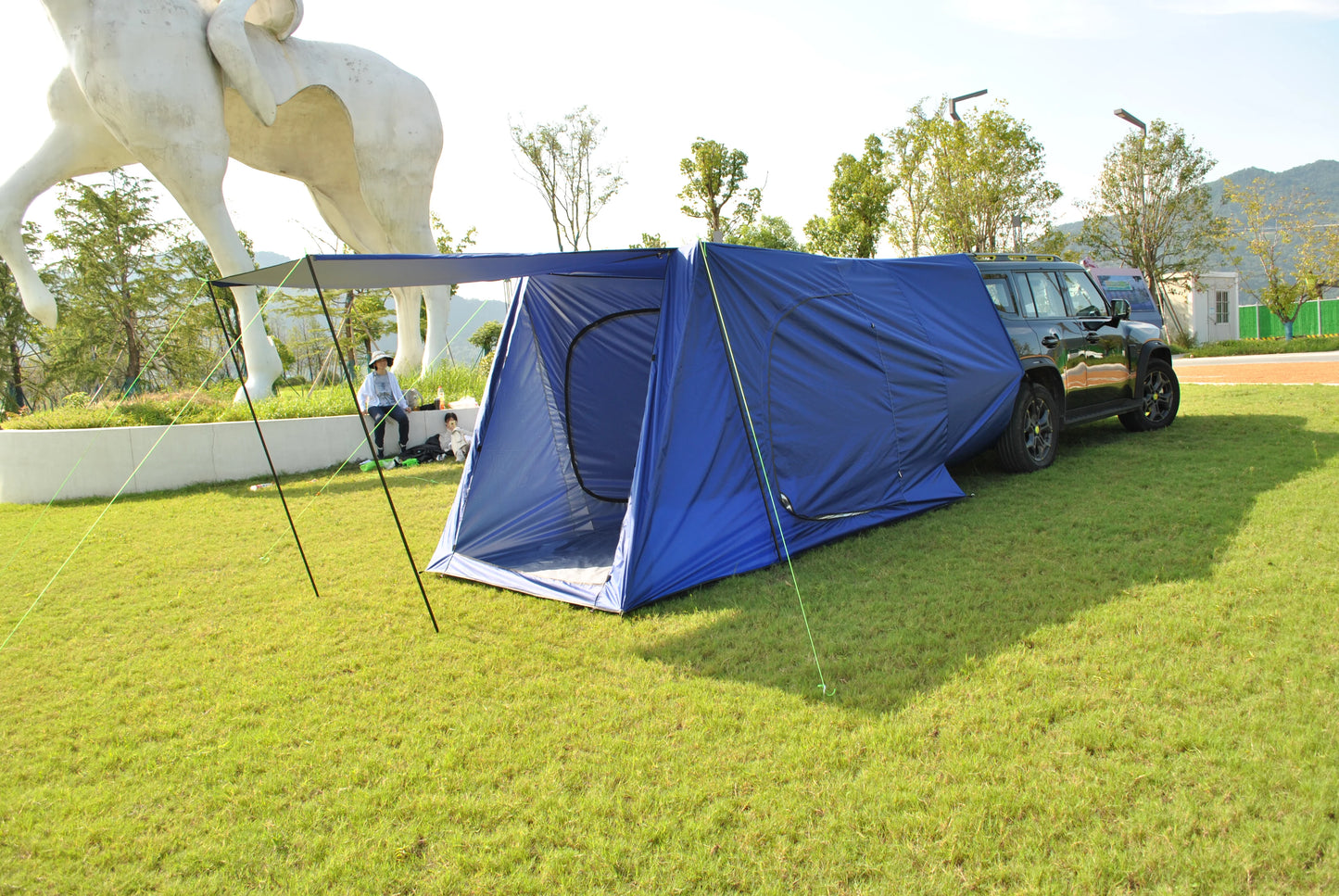 camping tent big space with rainfly, hatch back camping tent for 5 person, tailgate camping tent for suv with 4 poles, car tent