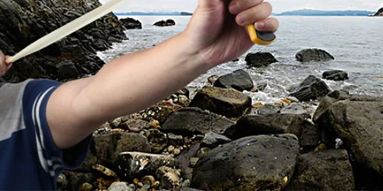 Powerful Rubber Slingshot Catapult Pocket Outdoor Hunting Airsoft Game Slingshot Shooting Adult Hunting Slingshot with Rubber