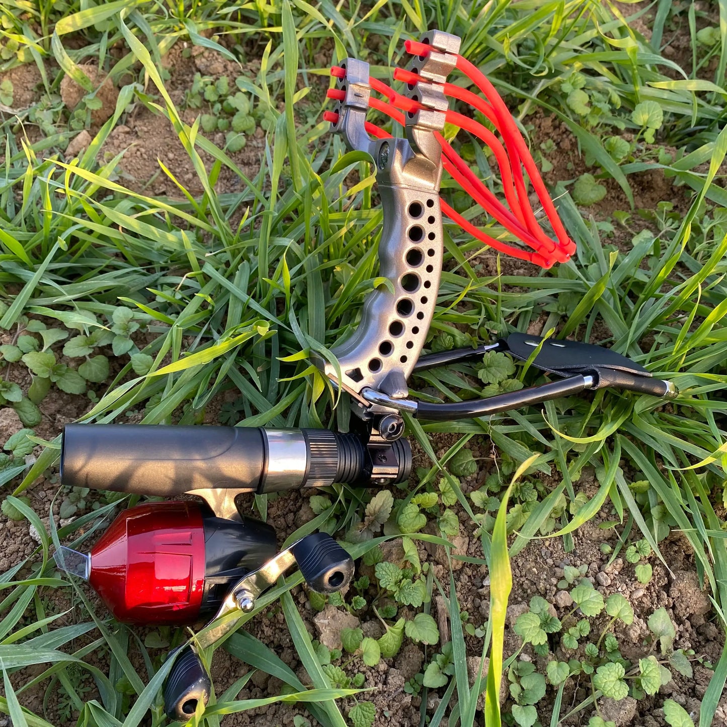 Outdoor Shooting Fishing Slingshot Hunting Arrow Darts Catapult With Rubber band Fishing reel/ Tactical game protective gloves