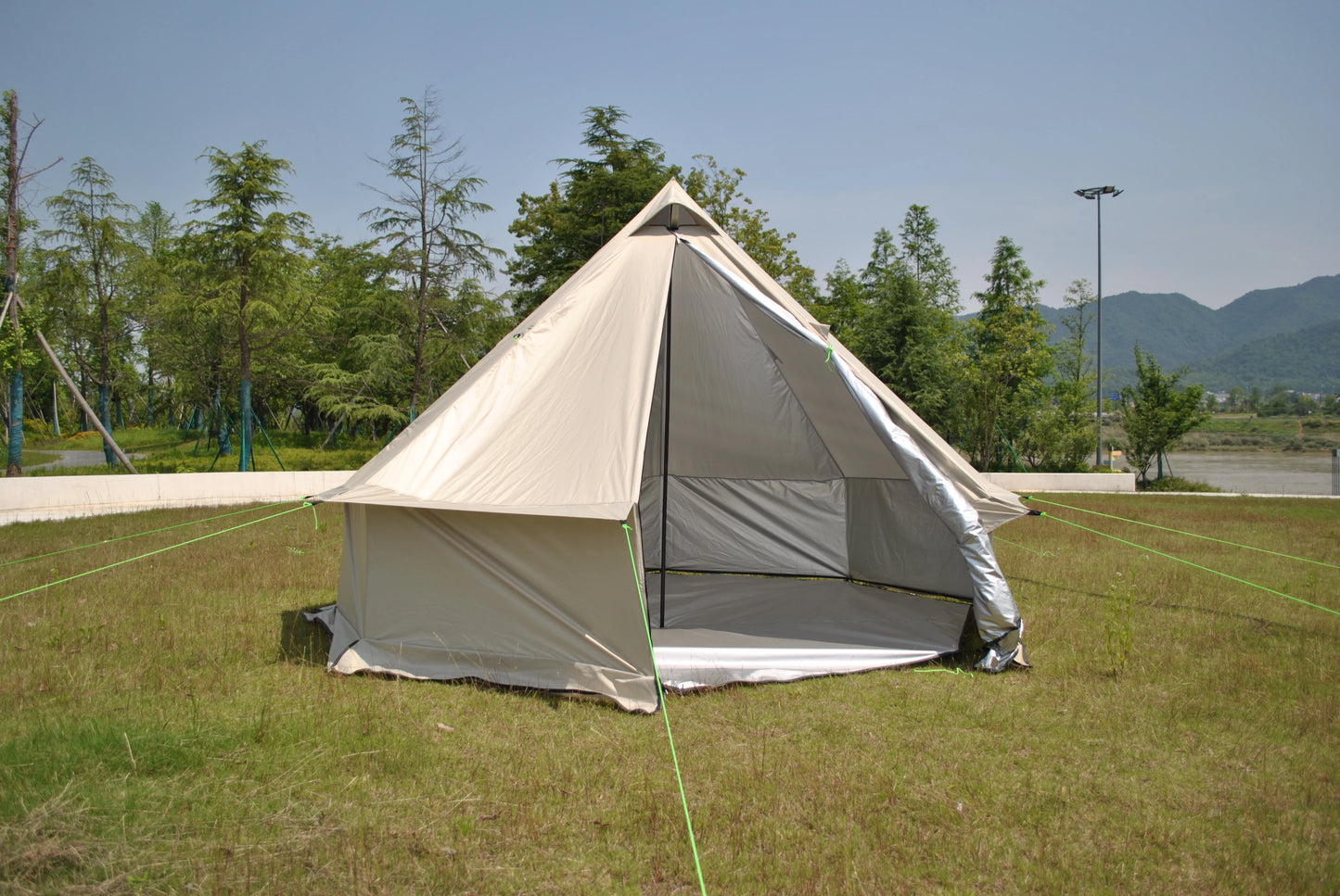 Round  Mongolian Tent for 6-8 Person,Waterproof Traditional Ethnic Design for Glamping, Outdoor Events & Family Camping