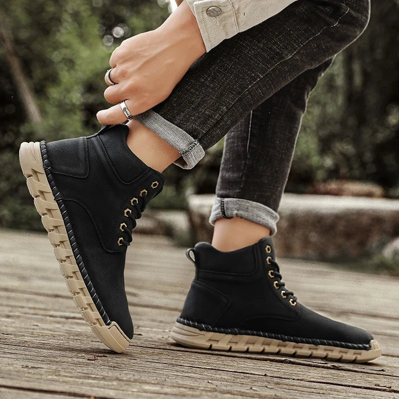 Lace-Up Men's High Top Shoes Classic Winter Men Ankle Boots Version Casual Motorcycle Boots Male Winter Plush Snow Leather Botas