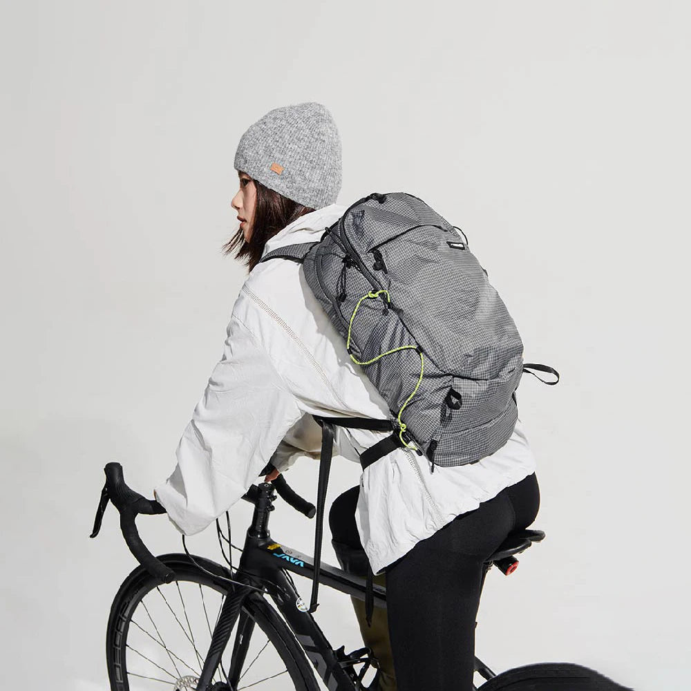 Naturehike Ultra-light Outdoor Hiking Backpack, 20 Liters Waterproof and Breathable, Suitable for Outdoor Camping Trips.