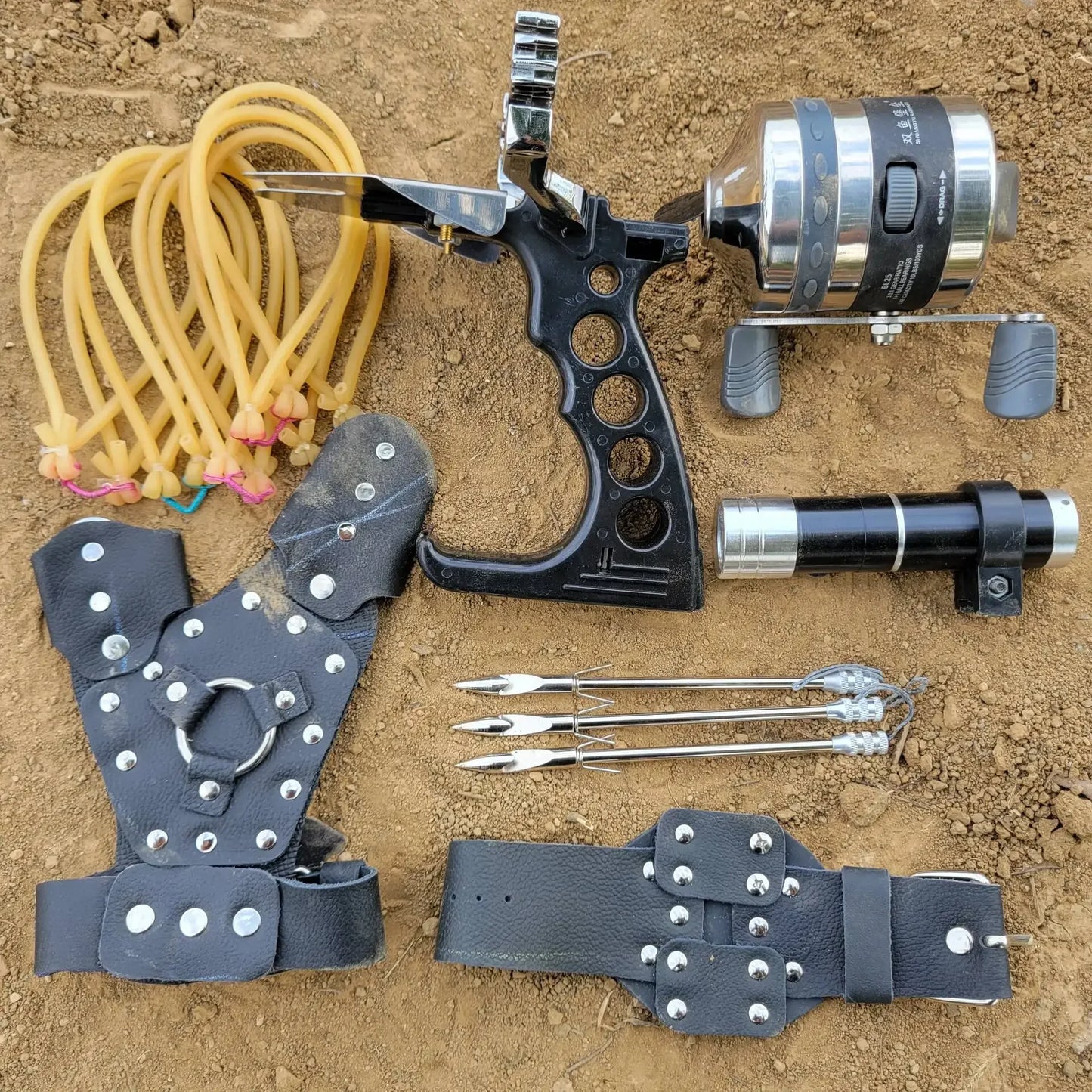 Strong Power Game Shooting Slingshot Full Set of Fishing Artifact Outdoor Hunting Catapult Horizontal Aiming Toy Slingshot