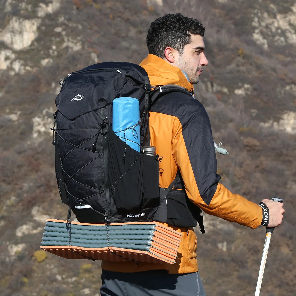 40L hiking bag outdoor backpacking hiking backpack outdoor hiking bag waterproof and breathable shoulder-lined backpack