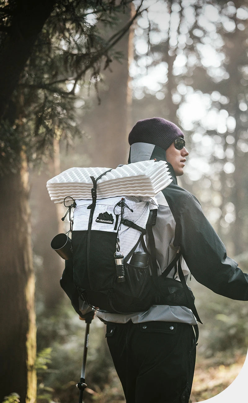 Naturehike Helium 30l Lightweight Outdoor Backpack Waterproof Breathable Hiking Camping Sports Climbing Bag With Water Bag Hole