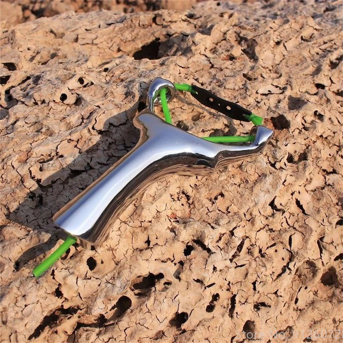 Hunting Slingshot High-precision Outdoor Shooting Competitive Catapult Tactical game toys Stainless steel Bow Send Rubber band